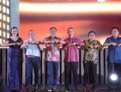 Cik Ujang Resmikan Re-launching Grand Ballroom Aryaduta Hotel Palembang