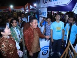 Festival Sriwijaya ke-33 Resmi Dibuka, Gubernur Herman Deru Terima Penghargaan KEN 2024 dari Kemenparekraf