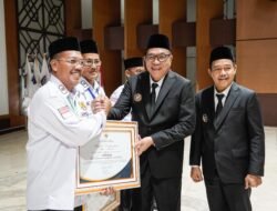 Bupati Muba Lantik 3 Kades Antar Waktu dan Pengurus DPC APDESI 2025–2030