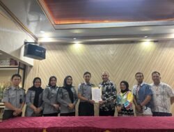 Rutan Kelas I Palembang Terima Hibah Lapangan Tenis Indor  PT Bukit Asam
