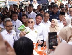 Gubernur Herman Deru Dampingi Menko Pangan Zulkifli Hasan Luncurkan Koperasi Merah Putih di Palembang