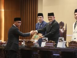 Tiga Raperda Prioritas Dibahas DPRD Sumsel, Sekda Edward Candra Serap Aspirasi Fraksi
