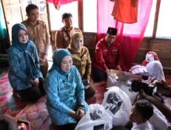 Program “Palembang Cerdas”, TP PKK dan Baznas Salurkan Perlengkapan Sekolah untuk Anak Kurang Mampu di Kertapati