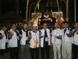 Wagub Sumsel Cik Ujang Pimpin Kontingen pada Pembukaan FORNAS VIII di Mataram