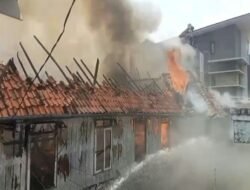 Kebakaran Jumat Siang di 9 Ilir , Empat Keluarga Kehilangan Tempat Tinggal