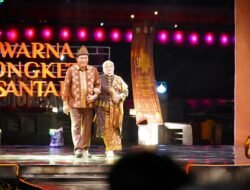 Tampil di Catwalk, Bupati HM Toha Bareng Ketua TP PKK Patimah Pakai Songket Motif Gambo Muba