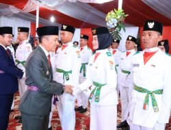 Wali Kota Palembang Kukuhkan Pasukan Pengibar Duplikat Bendera Merah Putih HUT RI ke-80