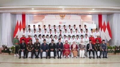 Dikukuhkan Bupati Muchendi, 40 Paskibraka OKI Siap Kibarkan Merah Putih