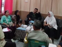 Mosi Tidak Percaya, Warga Kemang Agung Geruduk Kantor Lurah, Tuntut Ketua RT Mundur