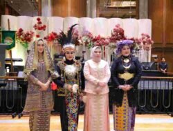 Apresiasi PWPSS Sumsel, Parade Busana Adat Meriahkan HUT ke-80 RI