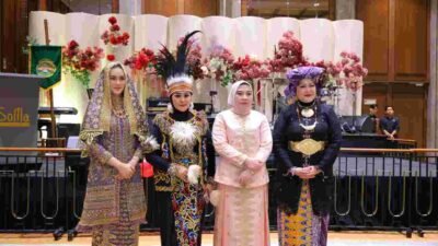 Apresiasi PWPSS Sumsel, Parade Busana Adat Meriahkan HUT ke-80 RI