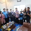 Lepas Peserta WICE 2025 di Malaysia, Bupati Enos: “Dari Desa untuk Dunia, OKU Timur Go Internasional”