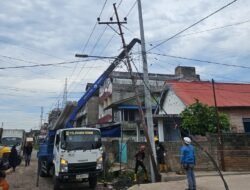Listrik Pasar Prabumulih Aman, PLN Tindak Cepat Ganti Tiang Roboh dengan Beton