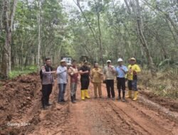 Sampoerna Agro Dukung Perbaikan Jalan di OKI, Bukti Sinergi Swasta dan Pemda