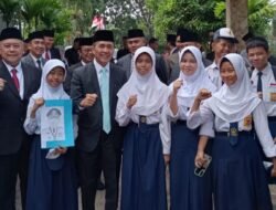 Salwa Aliya Putri, Siswi SMP 19 Palembang Kejutkan Walikota Ratu Dewa dengan Karikatur