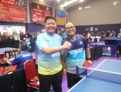 Gubernur Herman Deru Tunjukkan Semangat Sportivitas di Laga Tenis Meja Kepala Daerah PORNAS XVII KORPRI