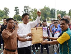 Bupati Enos Lepas 270 Atlet OKU Timur Berlaga di Porprov Sumsel XV
