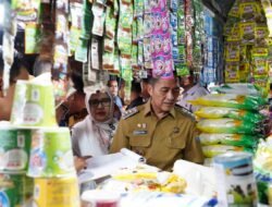 Harga Kebutuhan Pokok Stabil, Wali Kota Ratu Dewa Pastikan Stok Aman Jelang Nataru