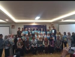 Hari Guru Nasional, Sumsel Luncurkan 42 Buku Cerita Anak Dwibahasa