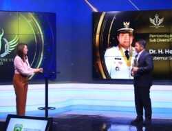 Gubernur Sumsel Herman Deru Raih Penghargaan POTY 2025 Metro TV