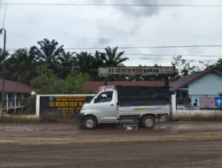 Jalan Nasional di Sumsel Rusak Bertahun-tahun, Aktivitas Warga Lumpuh, Harga Sembako Naik