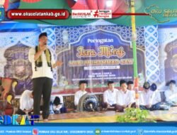 Bupati Abusama Hadiri Isra Mikraj di Buay Runjung, Serap Aspirasi Warga