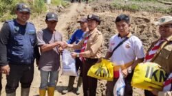 Relawan Pramuka OKI Turun ke Agam, Bantu 250 KK Terdampak Banjir dan Longsor