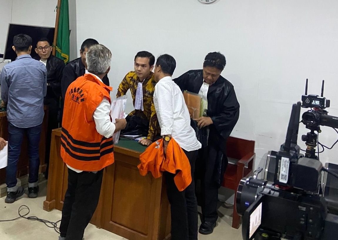Caption : Sidang perkara dugaan korupsi dana Pokir DPRD OKU dengan terdakwa Ahmat Thoha dan lainnya saat berlangsung di Pengadilan Negeri Palembang, Rabu (28/1/2026). Saksi menyebut fee Pokir Rp2,2 miliar tidak berasal dari terdakwa.