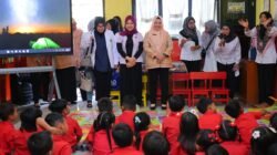 Cegah Gigi Berlubang, DWP Palembang Edukasi Kesehatan Gigi Anak TK