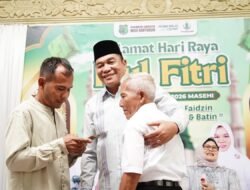 Disambut Senyum dan Jabat Tangan, Open House Lebaran Bupati Muba Penuh Keakraban