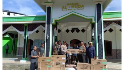 Wujud Kepedulian, Kapolres OKU Selatan Bantu 4 Unit AC untuk Masjid Al-Huda Simpang Haji