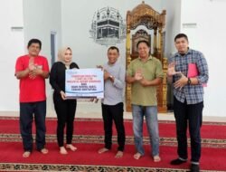 Bank Sumsel Babel Salurkan Bantuan CSR untuk Fasilitas Masjid di Martapura