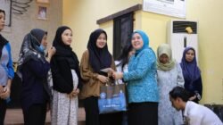 TP PKK Palembang Salurkan Bantuan Gizi bagi Ibu Hamil dan Calon Pengantin Berisiko Stunting