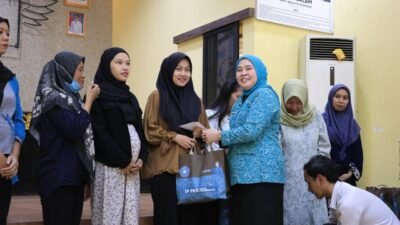 TP PKK Palembang Salurkan Bantuan Gizi bagi Ibu Hamil dan Calon Pengantin Berisiko Stunting
