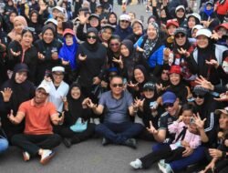 Wagub Sumsel Cik Ujang Ajak Warga Lubuklinggau Terapkan Pola Hidup Sehat Lewat Senam Bersama
