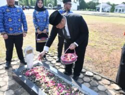 Banyuasin Gelar Ziarah Nasional Harkitnas ke-118, Sekda Pimpin Tabur Bunga di TMP