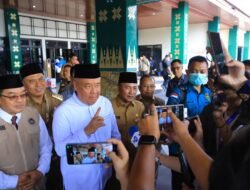 Sambut Kepulangan Kloter Pertama Haji Embarkasi Palembang, Wagub Cik Ujang Tekankan Pentingnya Menjaga Kemabruran