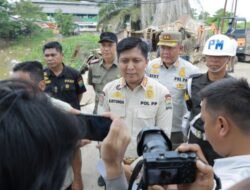 Satpol PP Palembang Tertibkan Empat Pondok Liar di DAS Sungai Udang Jakabaring