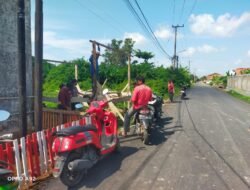 Warga RT 28 Karya Jaya Gotong Royong Bangun Pos Kamling, Perkuat Keamanan Lingkungan