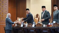 Wagub Cik Ujang Hadiri Paripurna DPRD, Pansus Soroti Optimalisasi Pendapatan dan Aspirasi Reses Warga