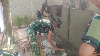 Hari Keempat TMMD Kodim 0418, Rumah Fernando Mulai Berubah: Tahap Plester Dinding Jadi Fokus Pekerjaan