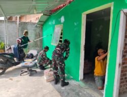 Satgas TMMD Kodim 0418/Palembang Percepat Rehab Rumah Ibu Sumilah, Pengecatan hingga Finishing Kusen Dikerjakan