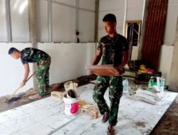 Hari Ke-17 TMMD Kodim 0418/Palembang, Rehab Rumah Ibu Sriyanti Masuk Tahap Pemasangan Kramik 