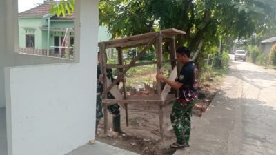 Memasuki Hari ke-17, Satgas TMMD ke-129 Kodim 0418/Palembang Rapikan Pos Kamling Jelang Tahap Akhir
