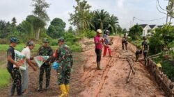 TMMD Ke-129 Tak Sekadar Bangun Jalan, Warga Talang Jambe Diajak Panen Lahan Sendiri 