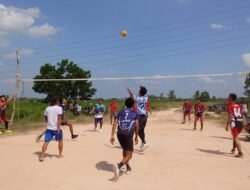 Turnamen Voli Antar-RT Semarakkan HUT Ke-81 RI, Warga Karya Jaya Perkuat Kebersamaan