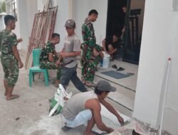 Hari Ke-20 TMMD, Satgas Kodim 0418 Bersama Warga Bahu Membahu Menyelesaikan Mushola Baiturrahman