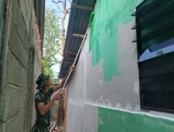 Pengecatan Rumah Bapak Fernando Jadi Penanda RTLH TMMD Ke-129 Kodim 0418/Palembang Masuki Tahap Akhir