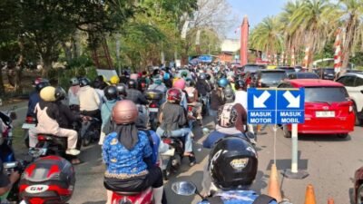 Antrean Mengular di JSC Palembang, Warga Padati Akses Masuk Saat Libur HUT RI