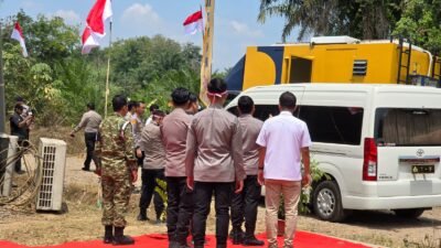Di Balik Semarak Kemerdekaan RI, Petugas PLN UID S2JB Siaga Jaga Listrik Tetap Andal